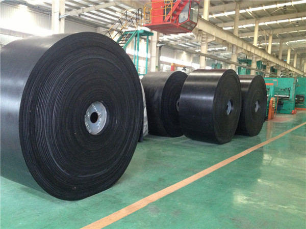 BĂNG TẢI CAO SU EP300, 18MPA